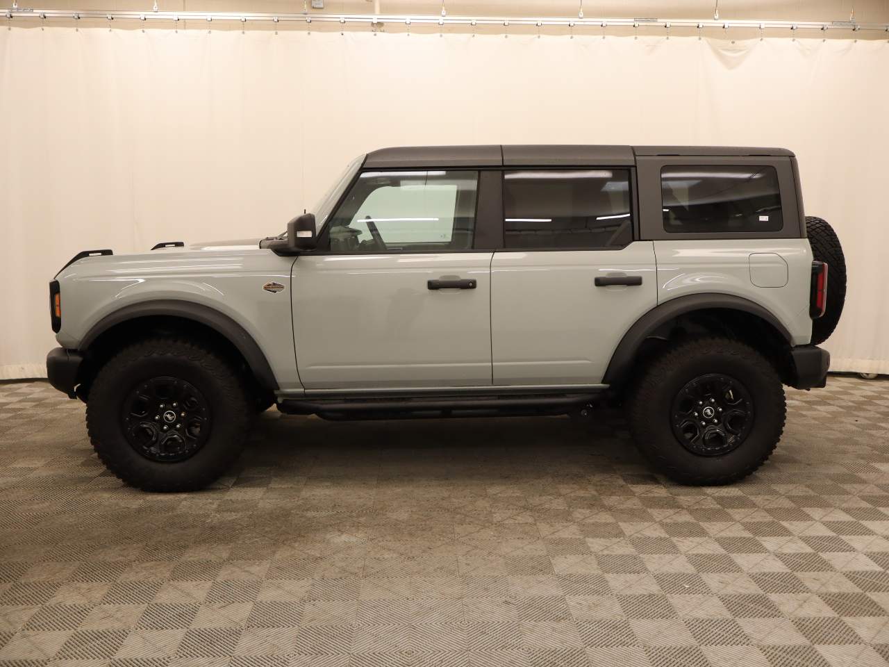 ford bronco 4-door 2023 1FMEE5DP5PLB04239 image ford bronco 4-door 2023 1FMEE5DP5PLB04239 image